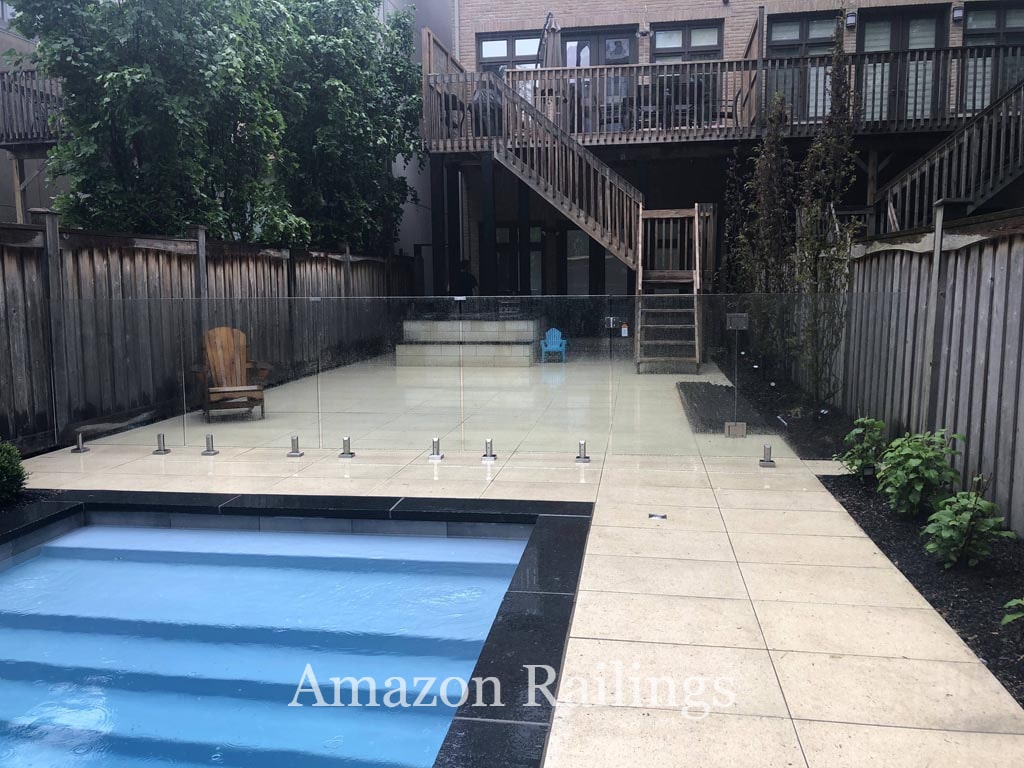 Stainless Steel Railings for Swimming Pools in Homes