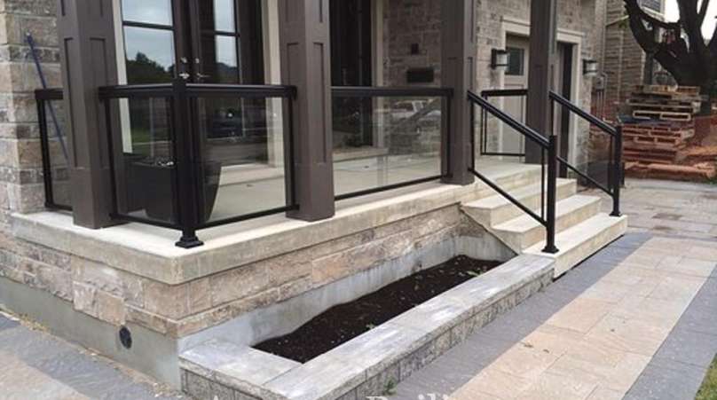 Which Material is Best for Porch Railings in Toronto?